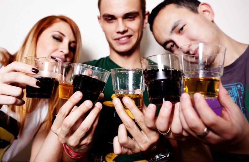 Nič ne prispeva k razvoju alkoholizma kot kulture pijančevanja